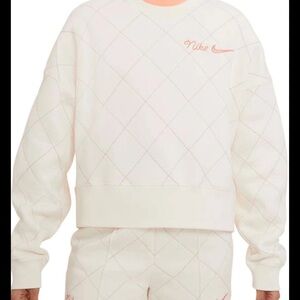 Nike Women's Club Quilt Ivory Fleece Lined Sweatshirt